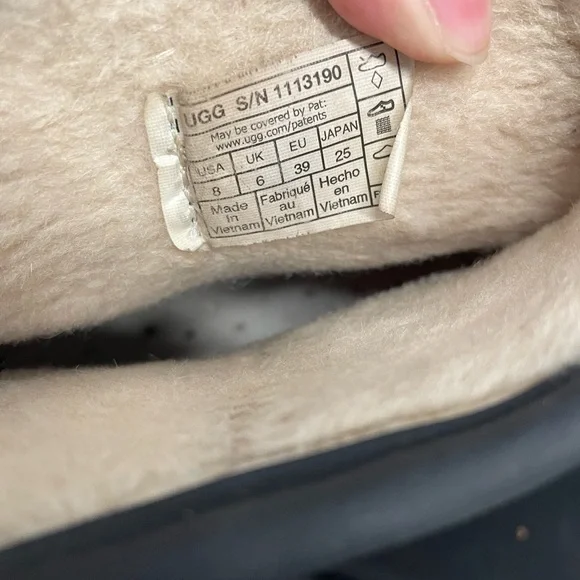 UGG  Cream and Black Boots - Picture 5 of 8